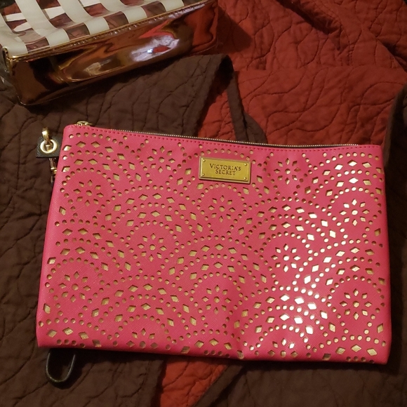 Bundle of Victoria secret makeup bags - Picture 4 of 6